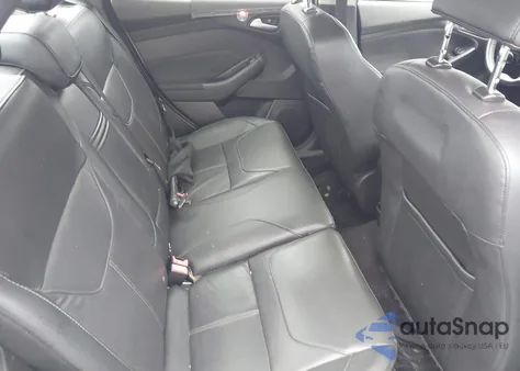 2015 Ford Focus Se z USA, uszkodzony, nr VIN 1FADP3F29FL302519